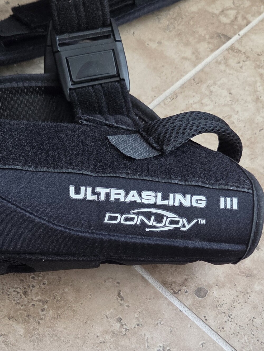 DonJoy Ultrasling III Shoulder Sling in Black